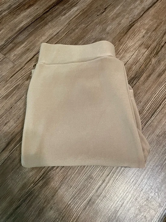 Active USA Cream Slim Pull-On Leggings with Gold Zip Accents - Picture 12 of 12